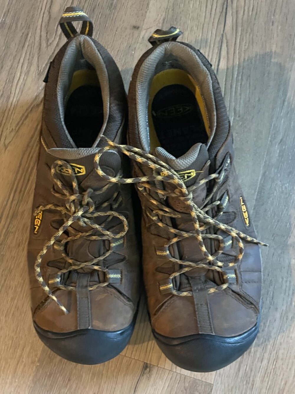 Keen Voyageur Hiking Shoe Men's 12 Brown Leather Mesh Low Top Outdoor Trail!